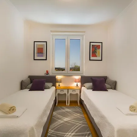 Apartment Marica Pula